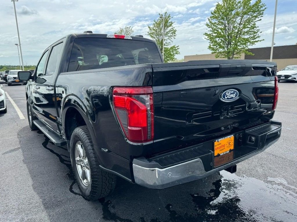 Used 2025 Black Ford XLT image 5