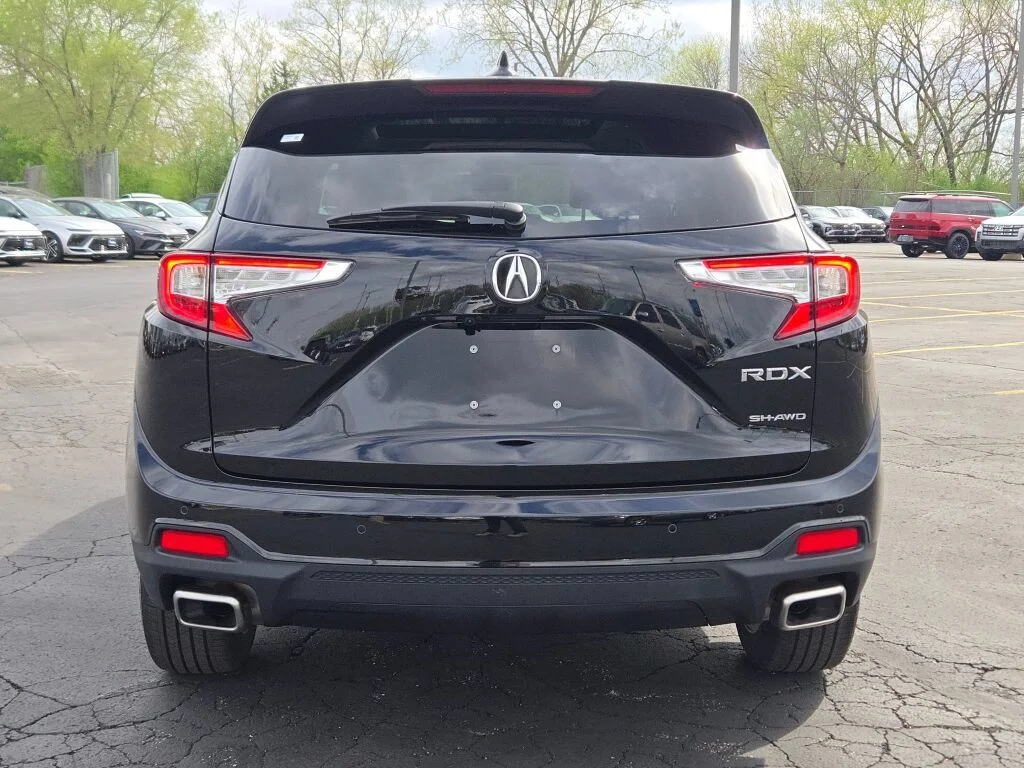 Used 2023  Acura Technology Package image 13