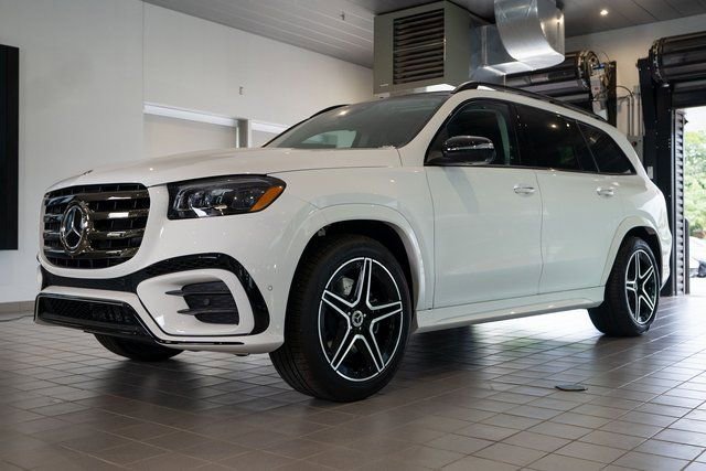 New 2026 Polar White Mercedes-Benz GLS 450 image 43