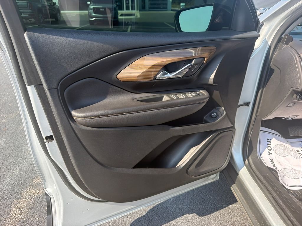 Used 2021 Silver GMC SLE image 12