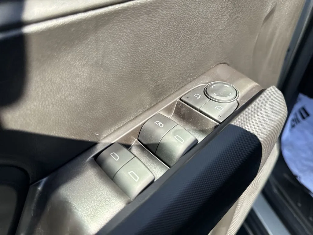New 2026 Sterling Metallic GMC Elevation image 19