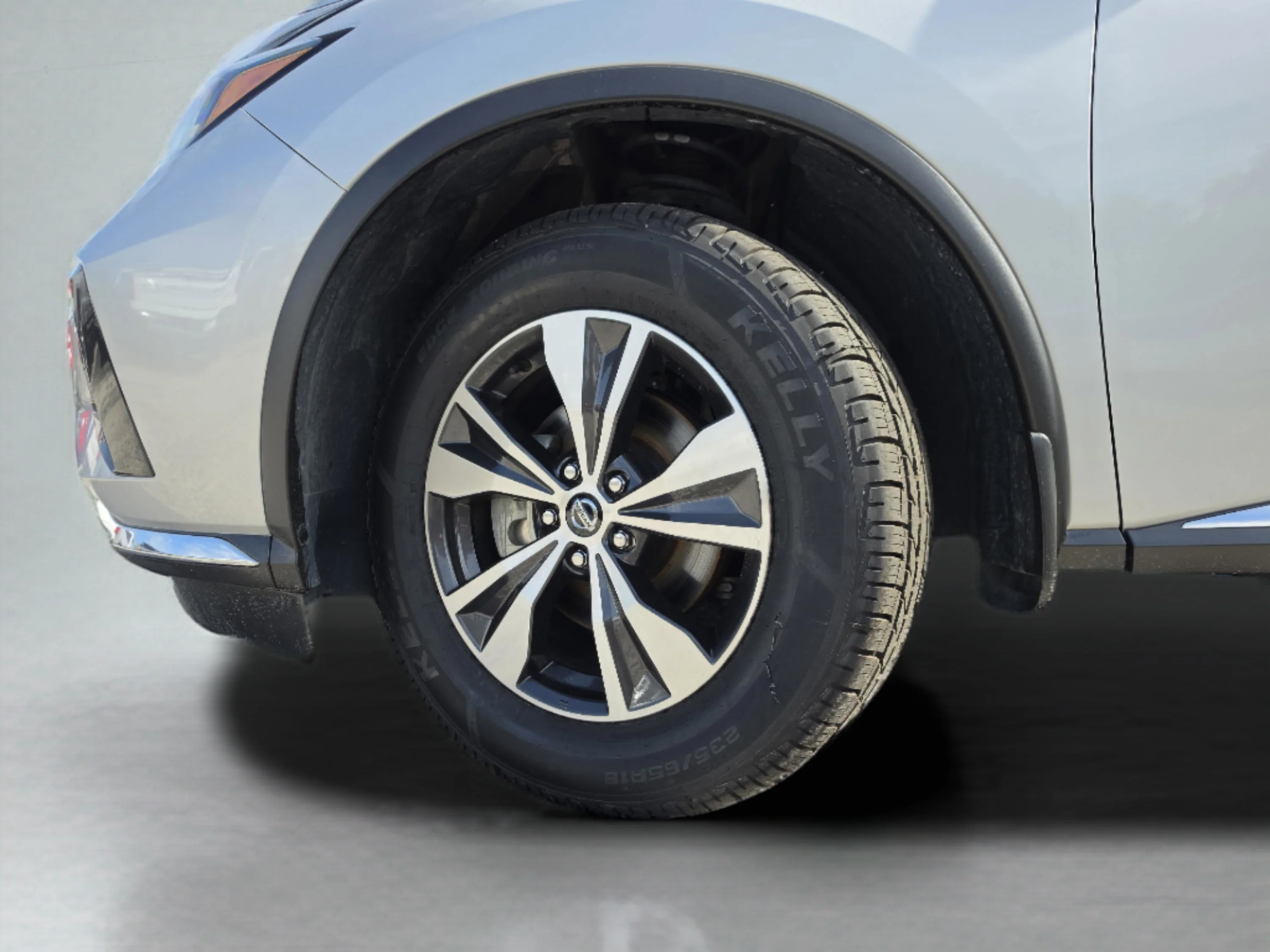 Used 2022 Brilliant Silver Metallic Nissan S image 36