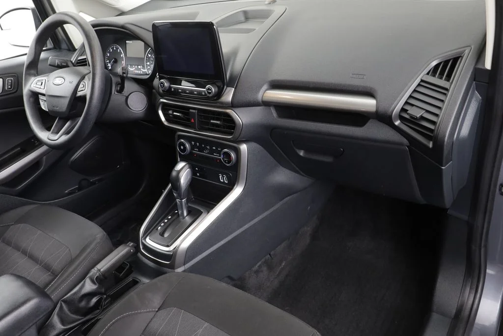 Used 2021 Smoke Metallic Ford SE image 21