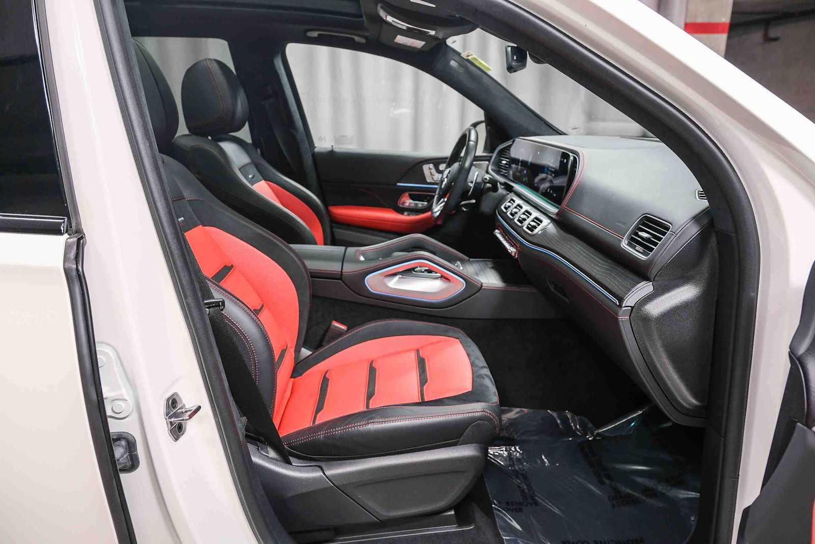 Certified Used 2022 MANUFAKTUR Diamond White Bright Mercedes-Benz AMG® GLE 63 S image 22