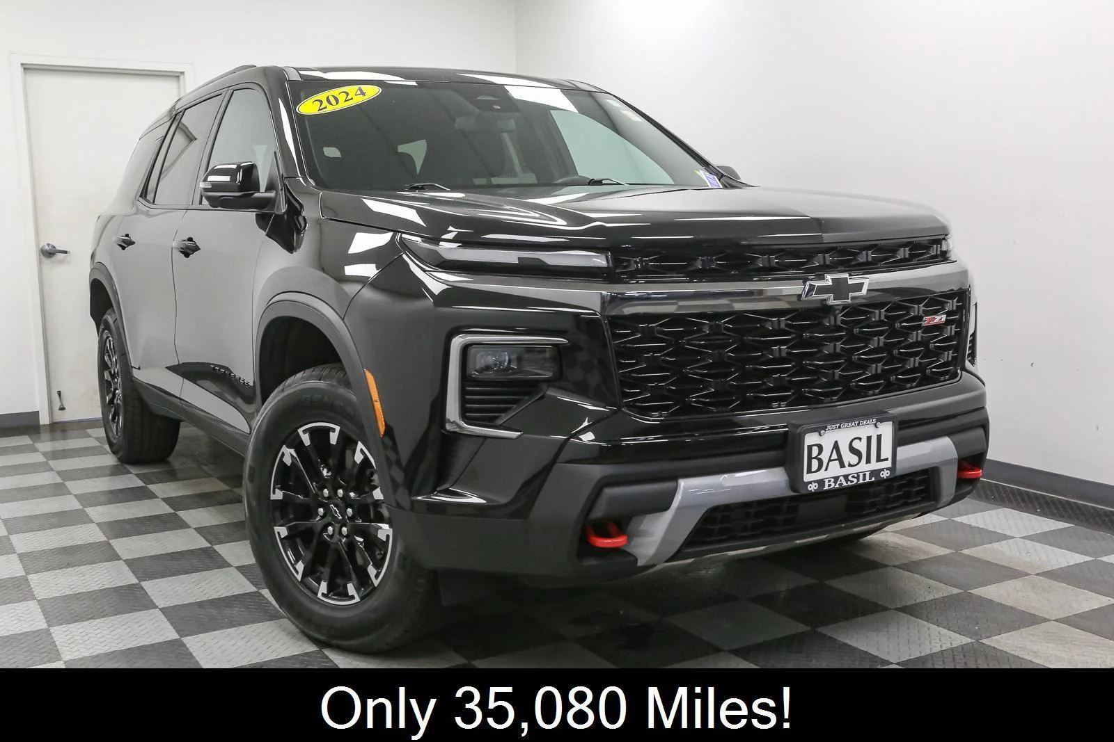 Used 2024 Mosaic Black Metallic Chevrolet AWD Z71 image 2