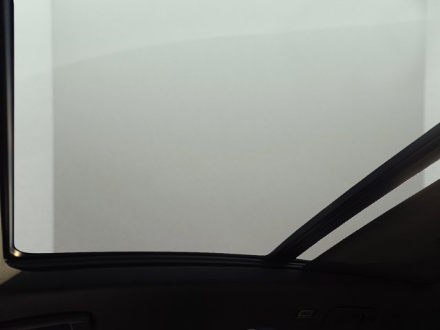 New 2026 Opal White w/Deep Black Roof Volkswagen SE R-Line Black image 7