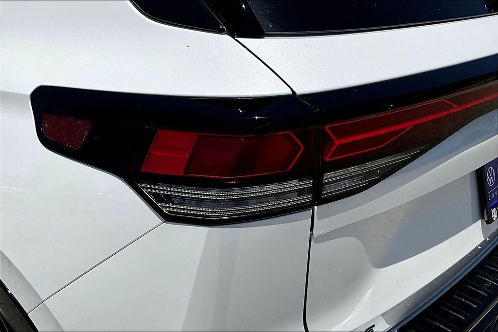 2026 Volkswagen Tiguan SE R-LINE BLACK - Photo 22