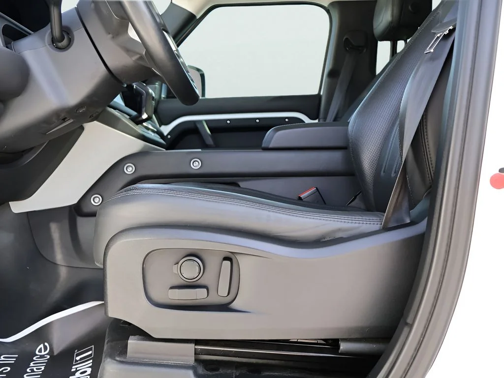 Used 2020 Fuji White Land Rover HSE image 36