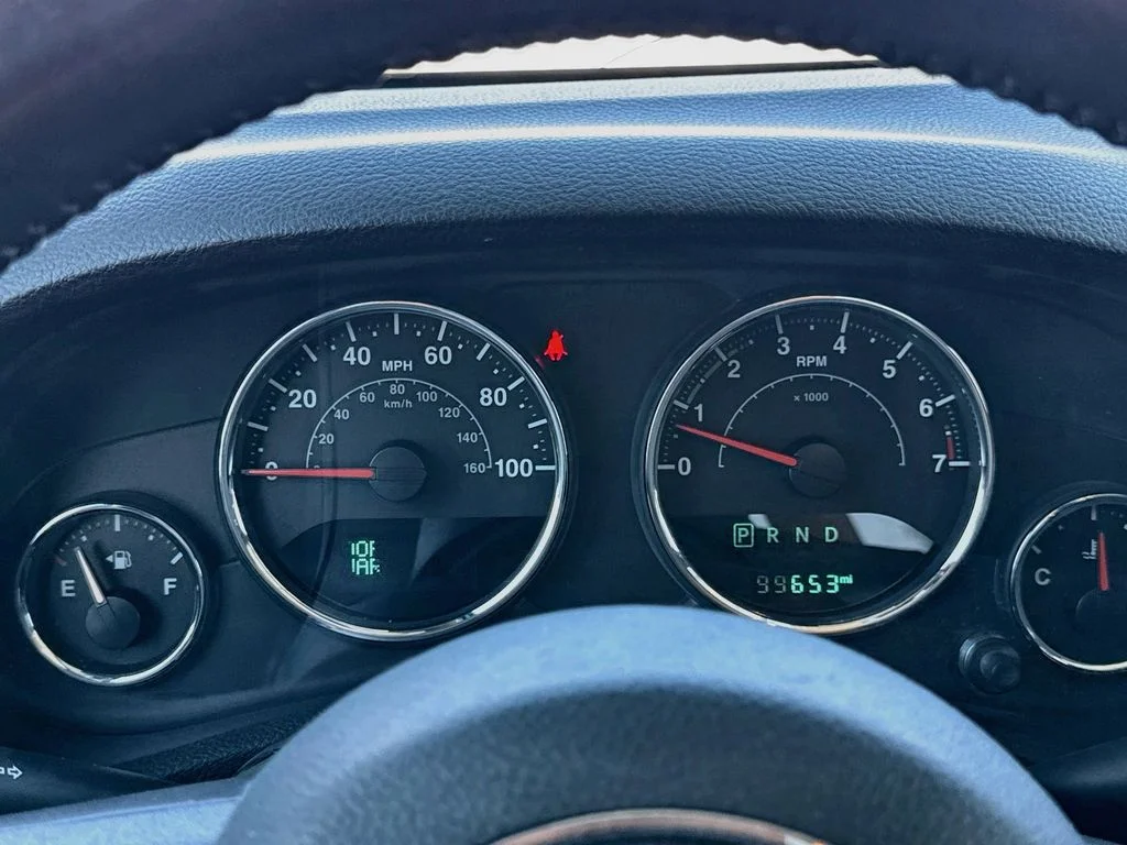Used 2018 Blue Jeep Unlimited Sport image 14