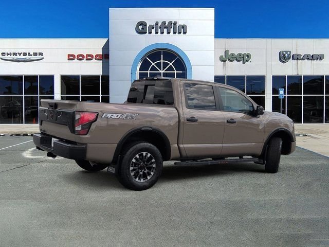 Used 2024  Nissan PRO-4X image 4