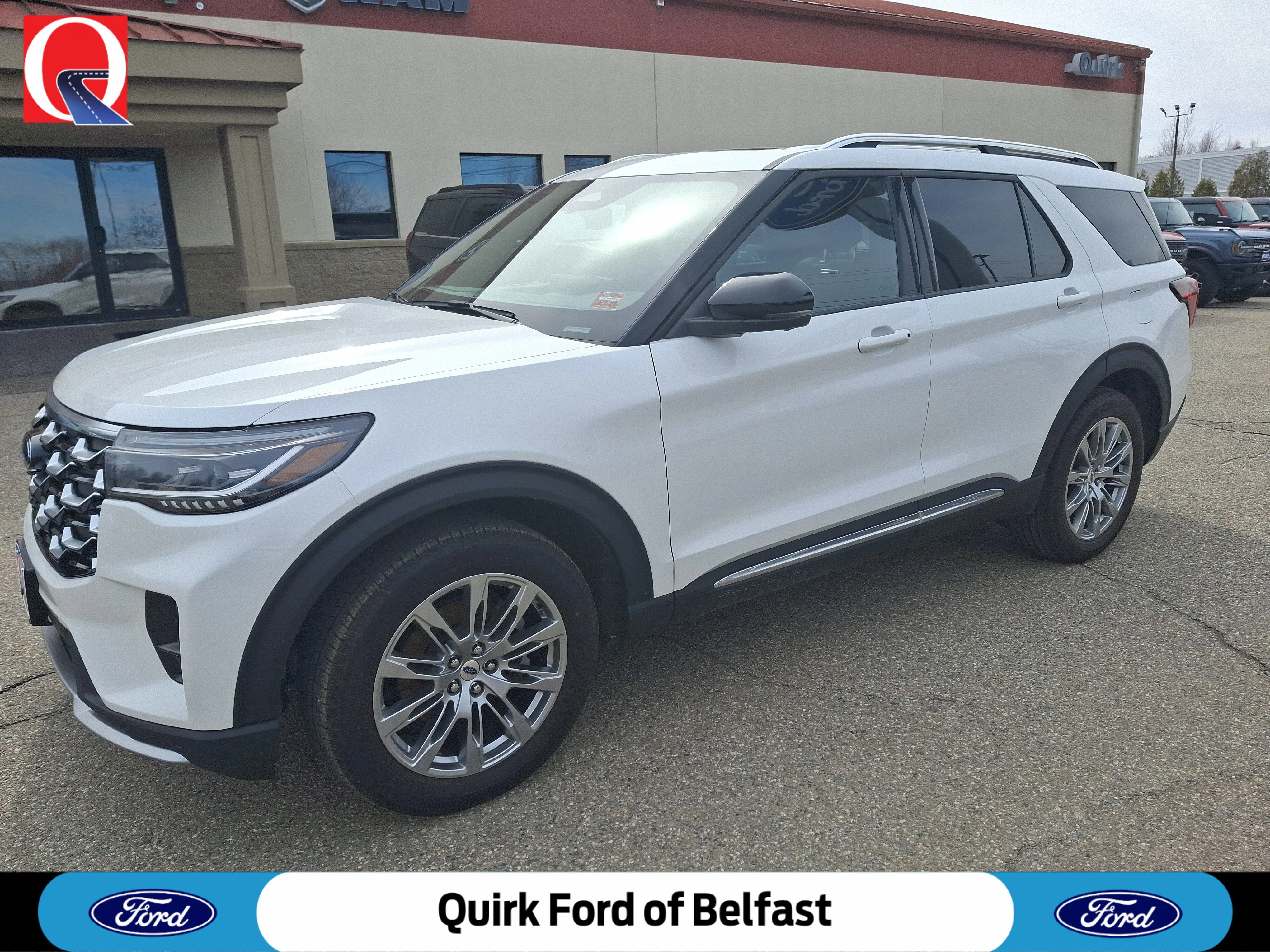 2026 Ford Explorer Platinum 4WD's photo