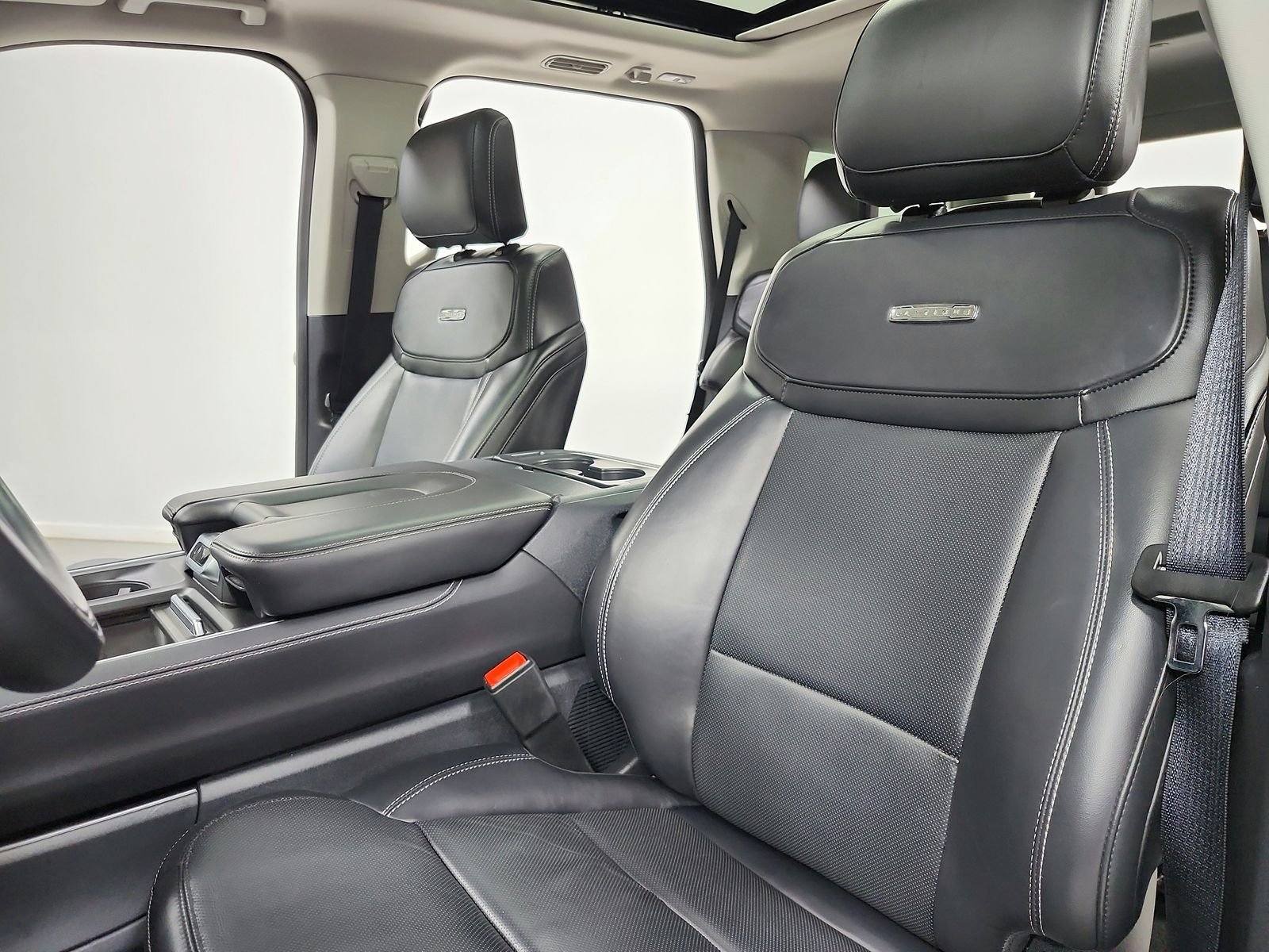 Used 2025 Agate Black Ford Platinum image 20