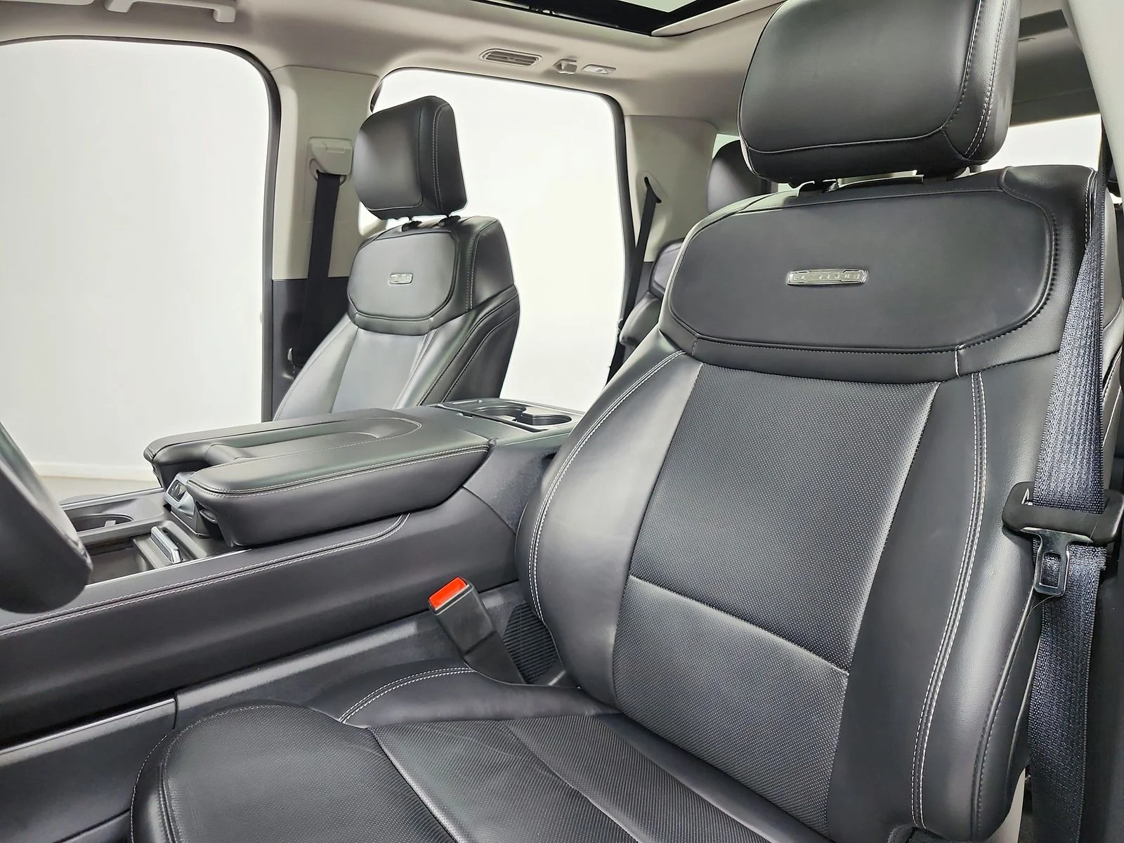 Used 2025 Black Ford Platinum image 20