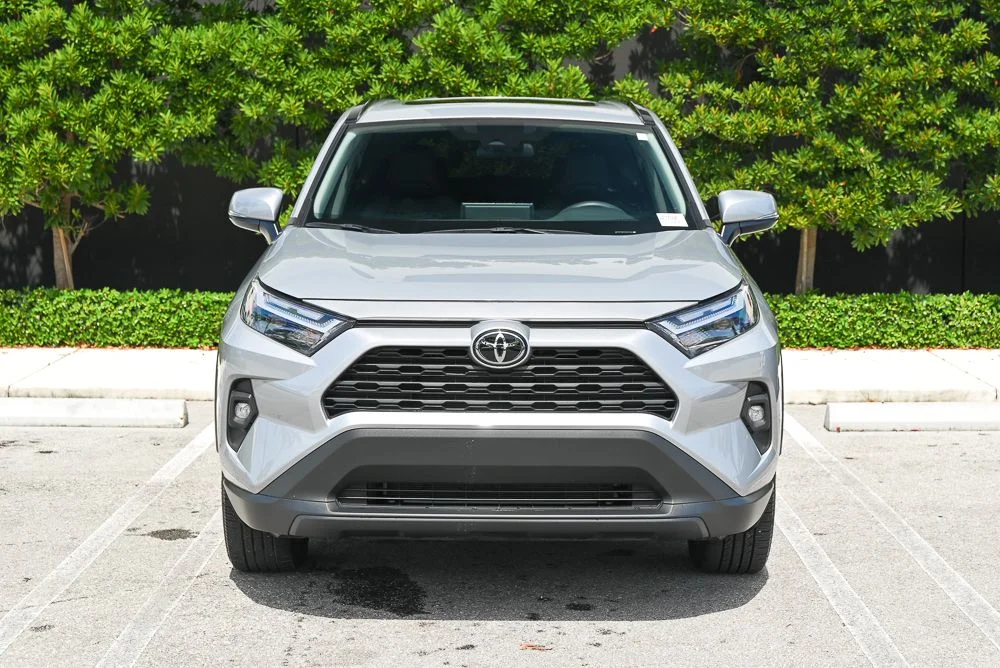 Used 2025 Silver Toyota XLE Premium image 2