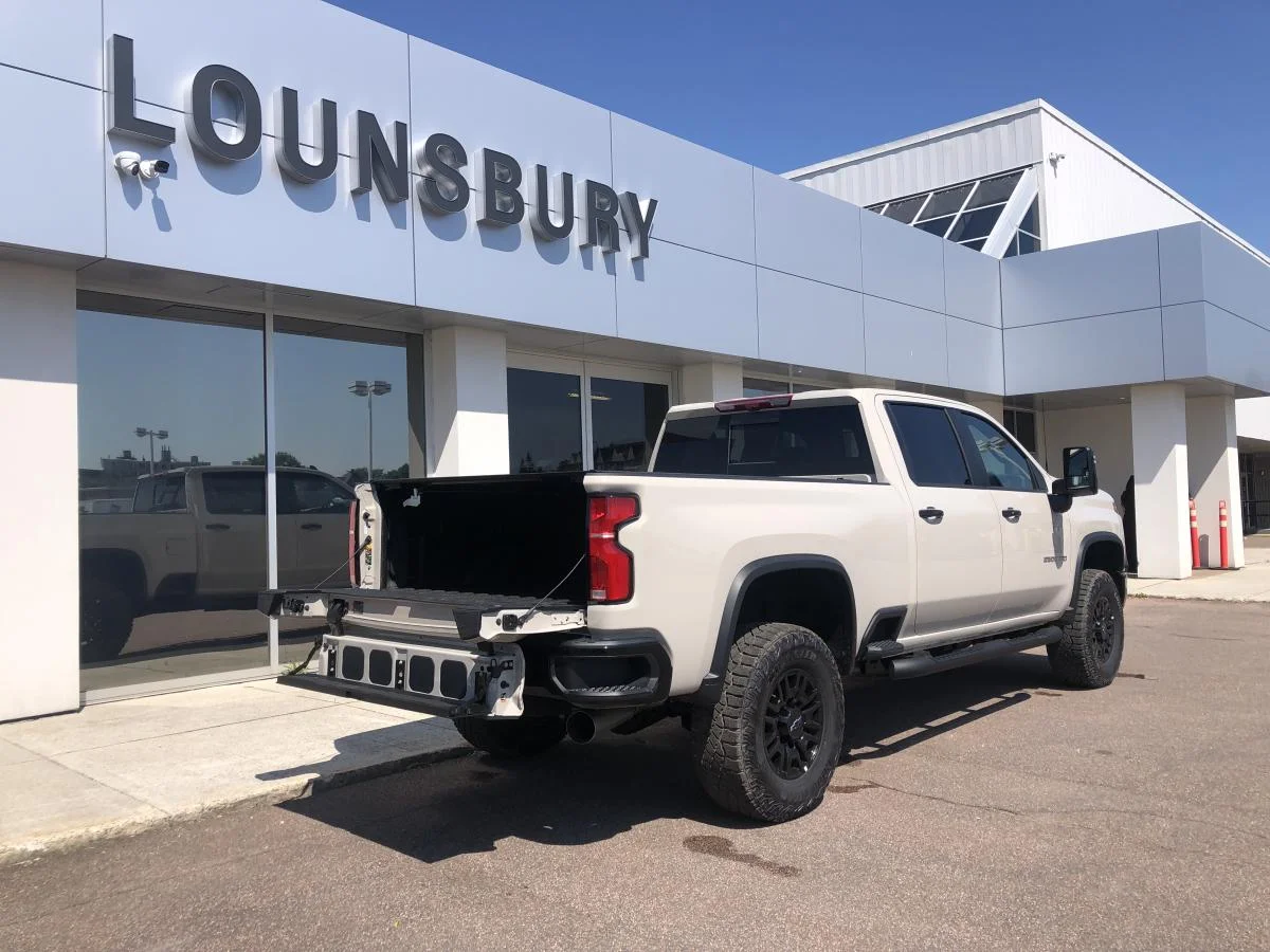 New 2026 White Chevrolet 4wd Crew Cab 159 image 8