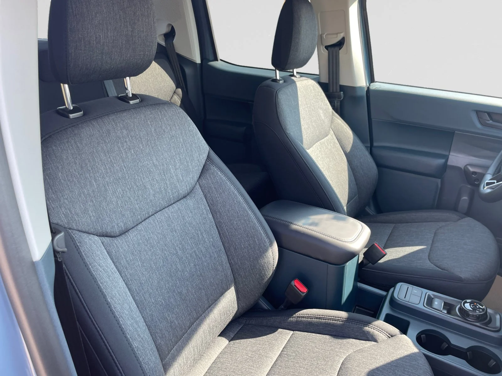 New 2026 Azure Grey Metallic Tri-Coat Ford XLT image 11
