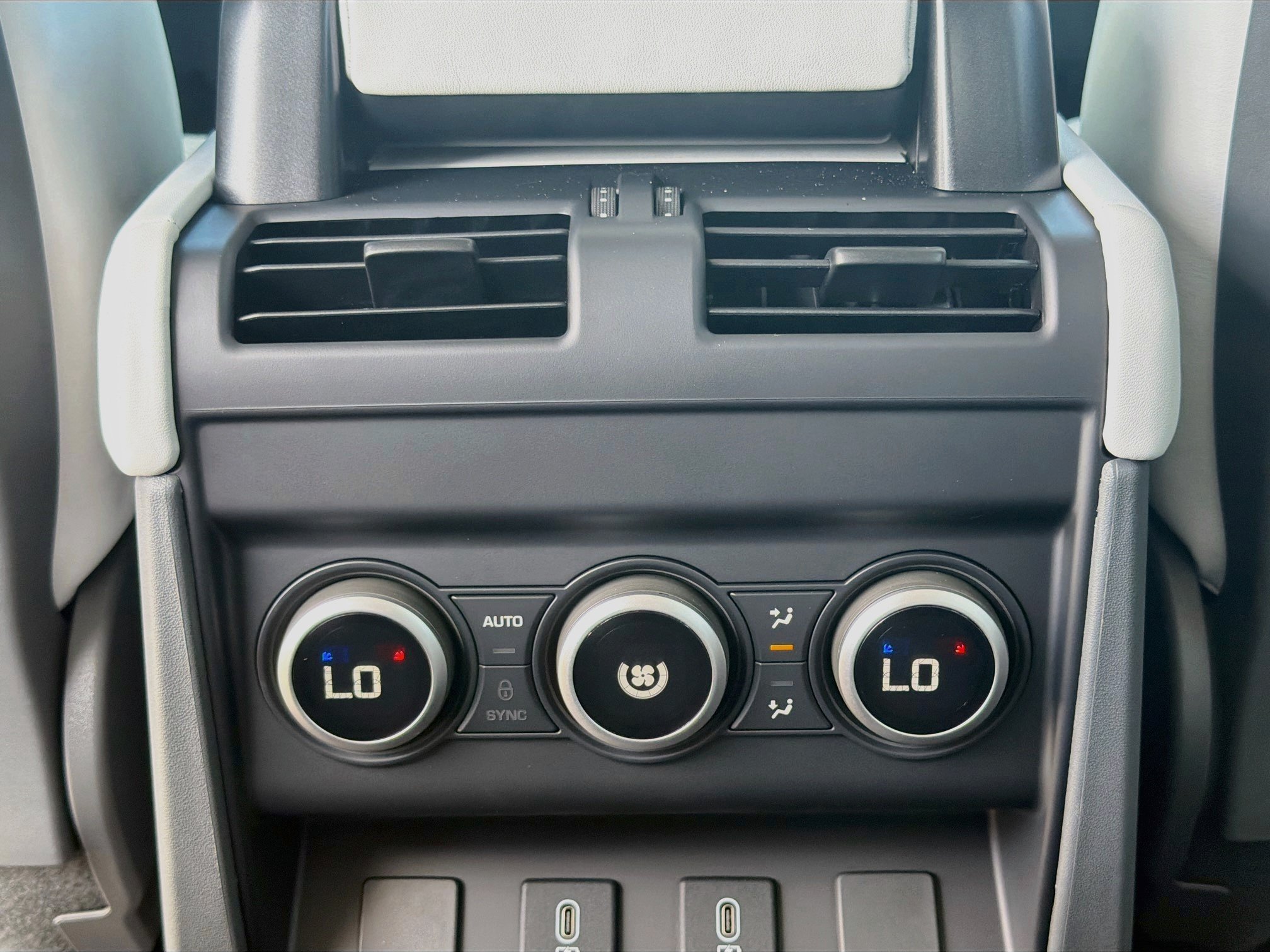 New 2026 Borasco Grey Land Rover X-Dynamic SE image 20