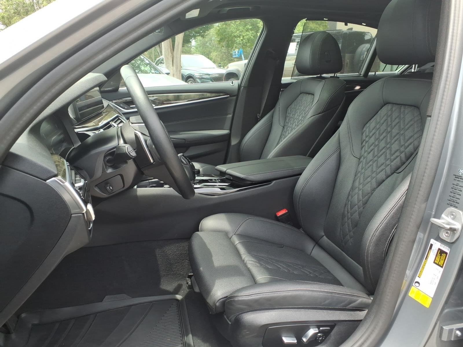 Used 2023 Skyscraper Gray Metallic BMW 530i image 21