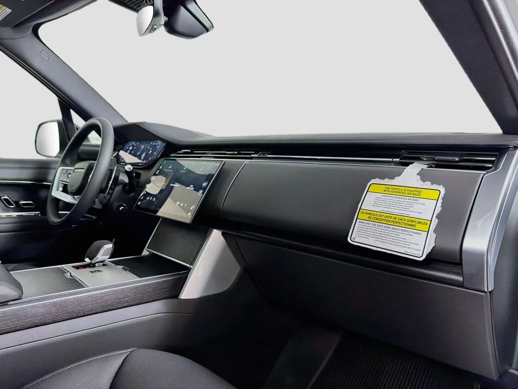 New 2026 Fuji White Land Rover SE 7 Seats image 31