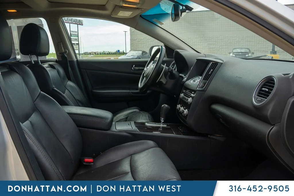 Used 2012 Silver Nissan 3.5 SV image 23