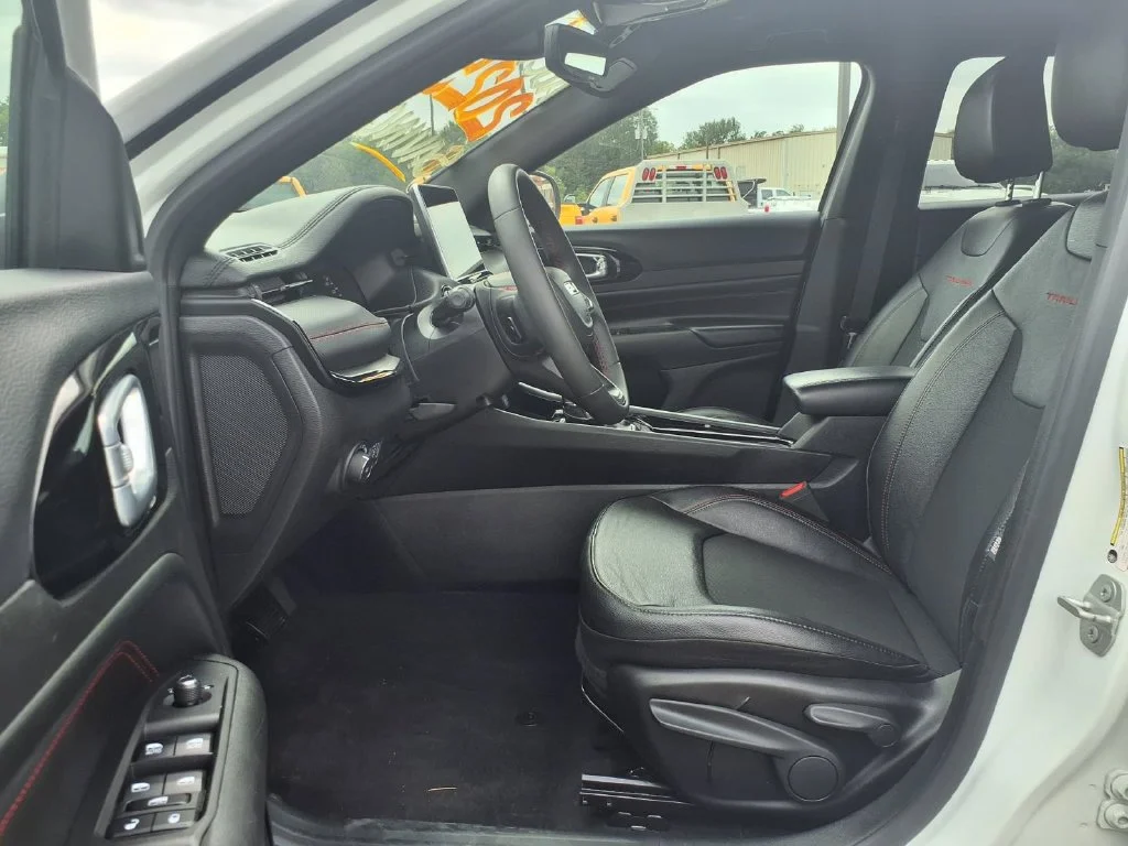 2025 Jeep Compass Trailhawk - Photo 11