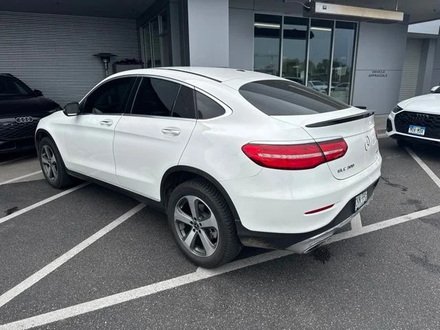 Used 2018 White Mercedes-Benz GLC 300 Coupe image 3