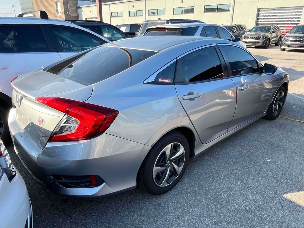 Used 2019  Honda LX image 2