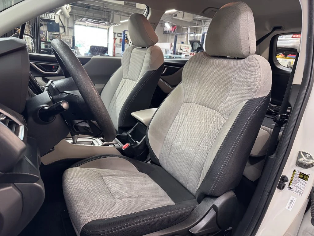 Used 2021 White Subaru Base image 17