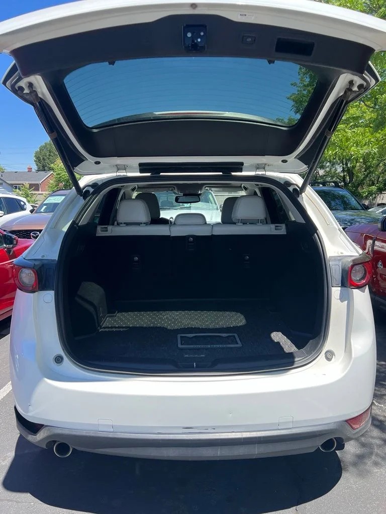 Used 2019 White Mazda Grand Touring Reserve image 17