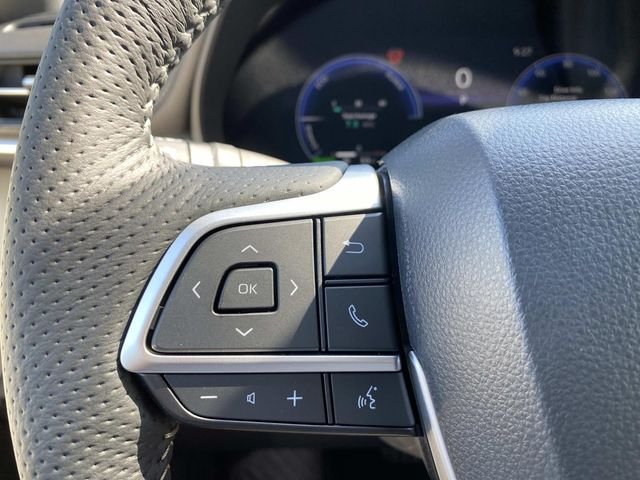New 2026 Wind Chill Pearl Toyota Platinum image 17