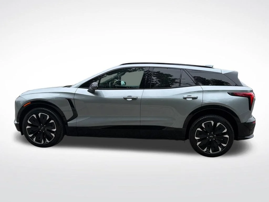 Used 2024 Chevrolet Blazer EV RS with VIN 3GNKDCRJ6RS175456 for sale in Clinton, MI