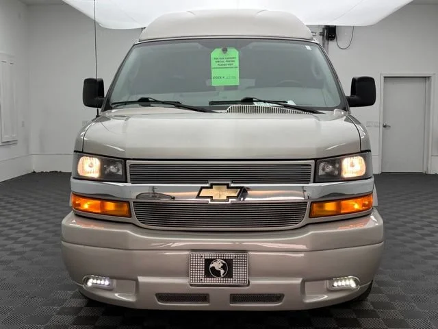 Used 2022 Special Exterior Color Chevrolet WT image 5