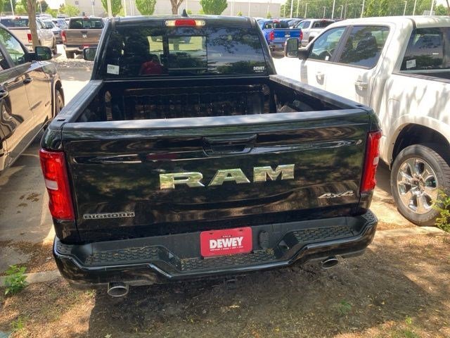 New 2026 Diamond Black Crystal Pearl-Coat Exterior Paint RAM Big Horn image 5