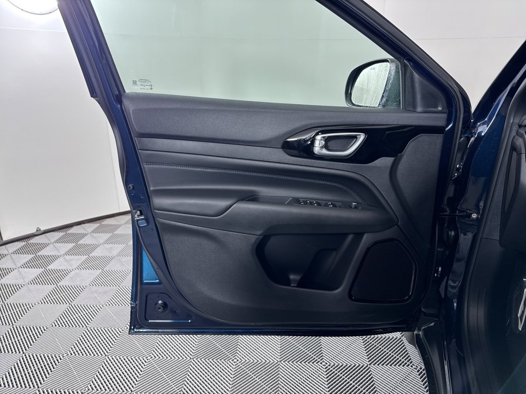 New 2026 Fathom Blue Pearl-Coat Exterior Paint Jeep Limited Altitude image 27