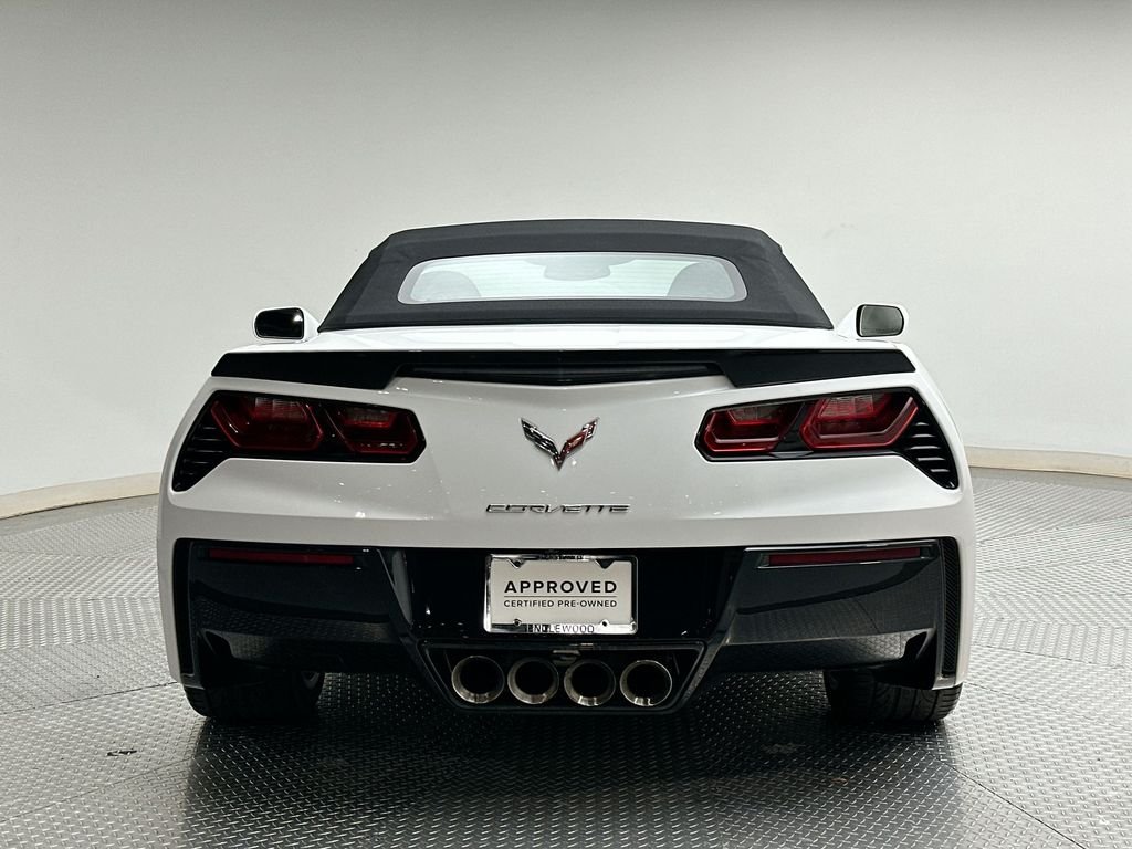 Used 2014 Arctic White Chevrolet Base image 12