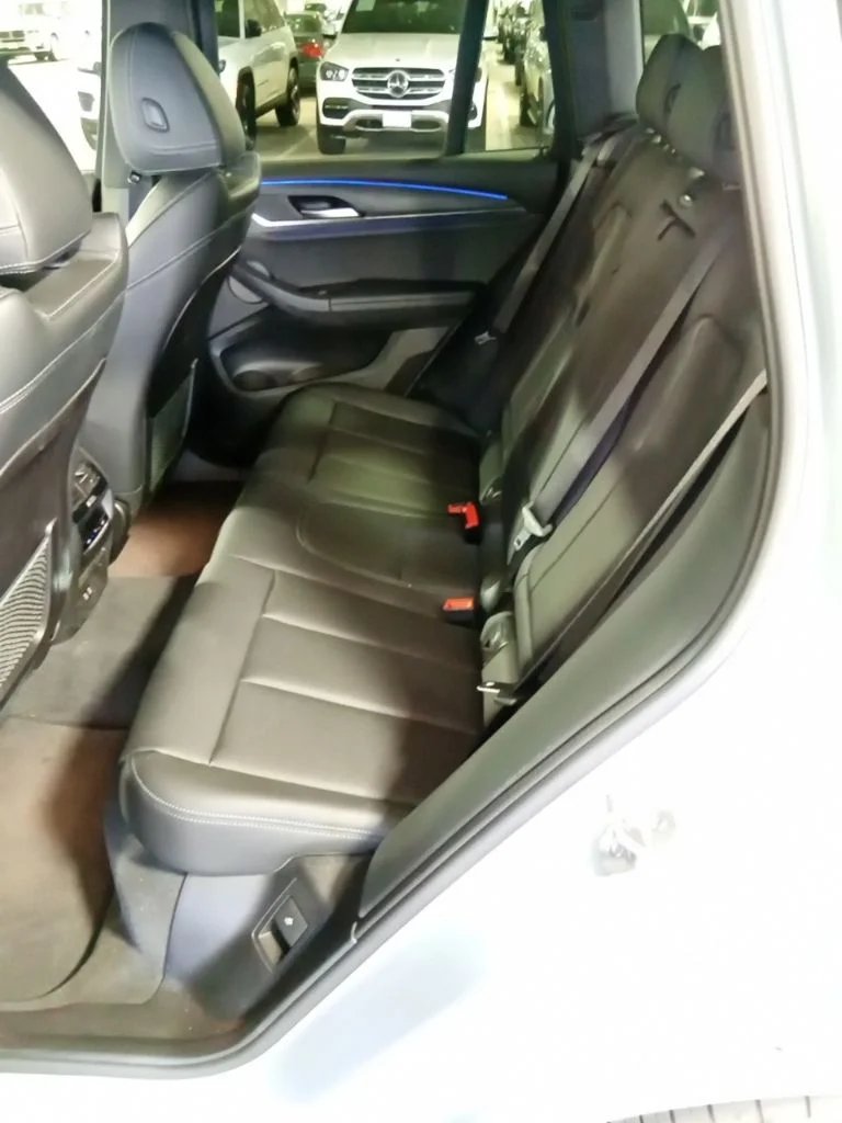 Used 2023 Gray Metallic BMW xDrive30i image 10