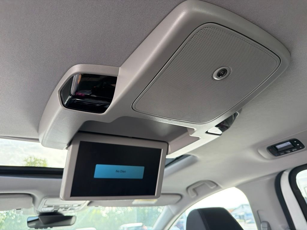 Certified Used 2024 Platinum White Pearl Honda Touring image 17