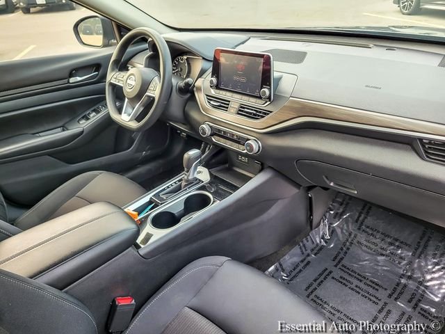 Used 2024 Gray Nissan 2.5 SV image 29