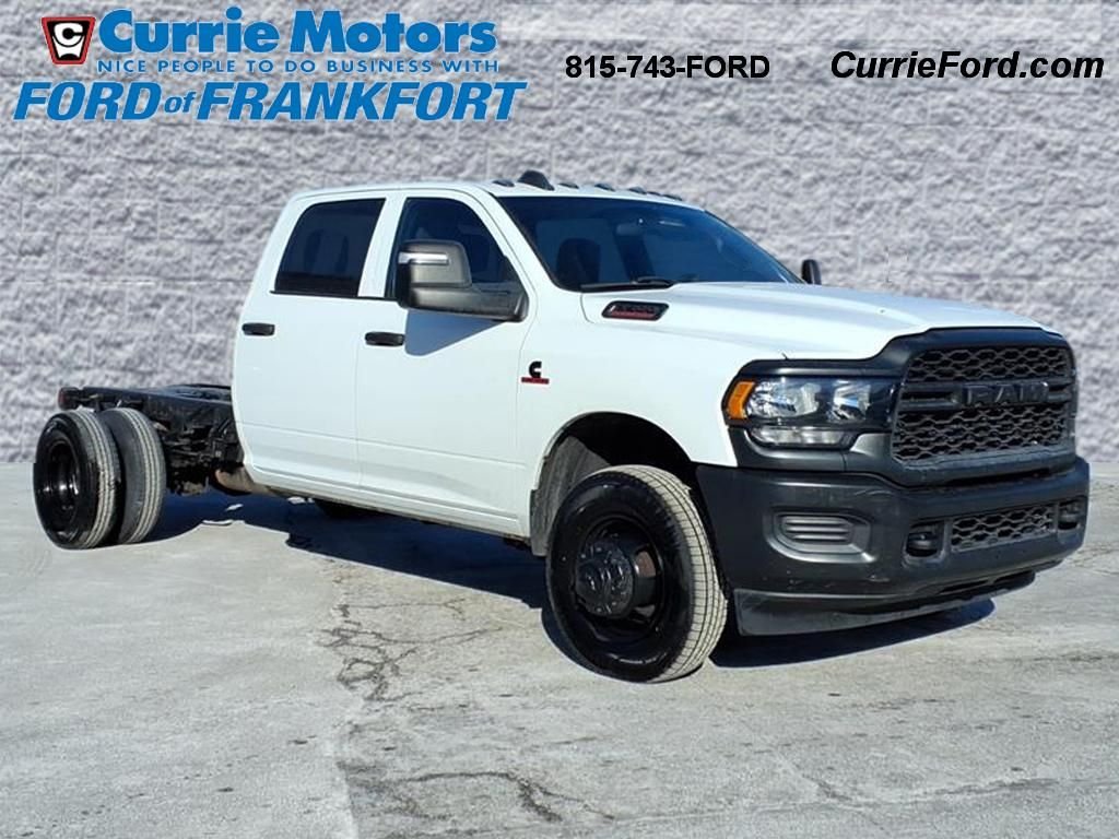 2023 RAM 3500 - Image 26