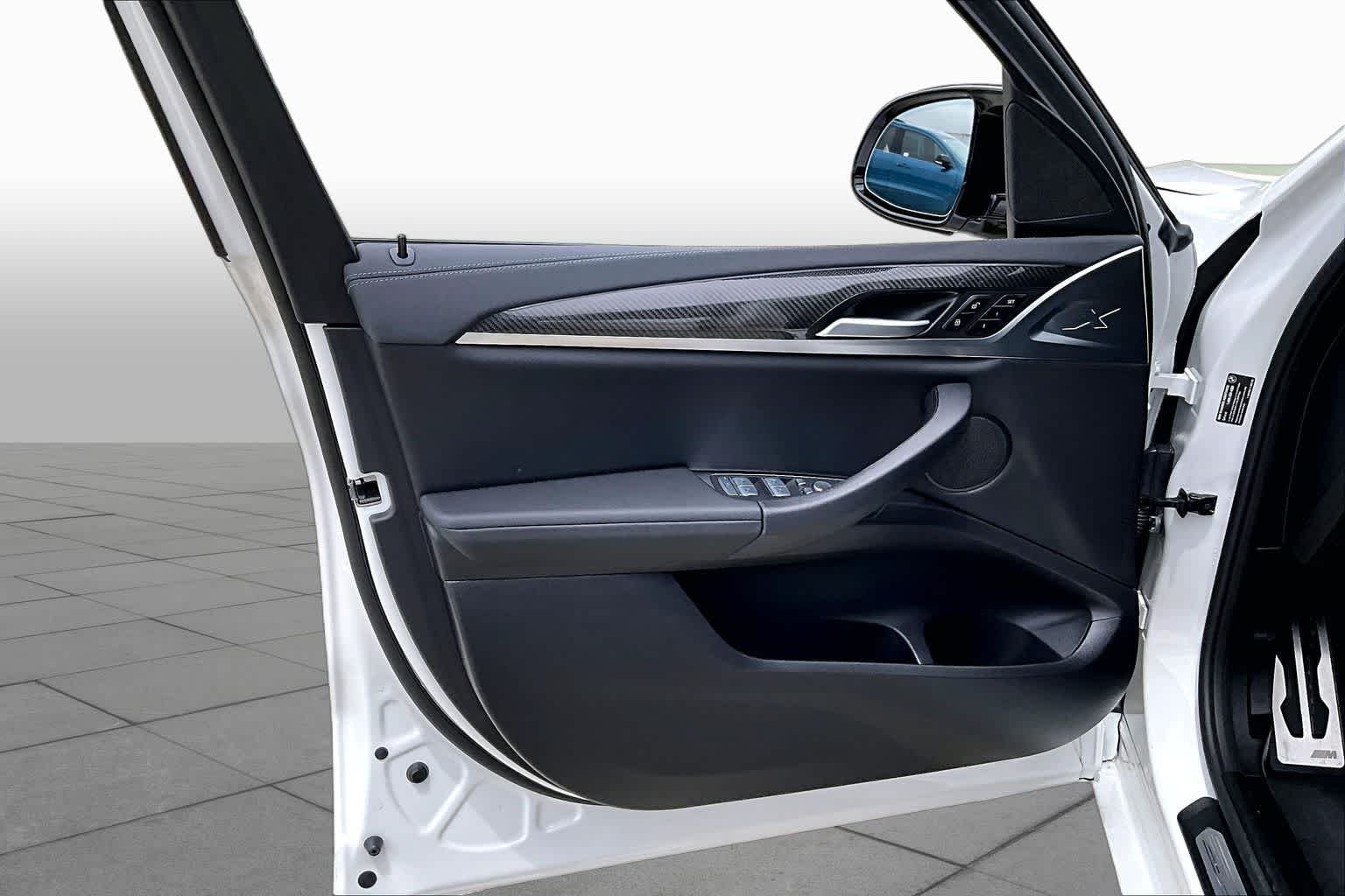 Used 2024 Mineral White Metallic BMW M40i image 25