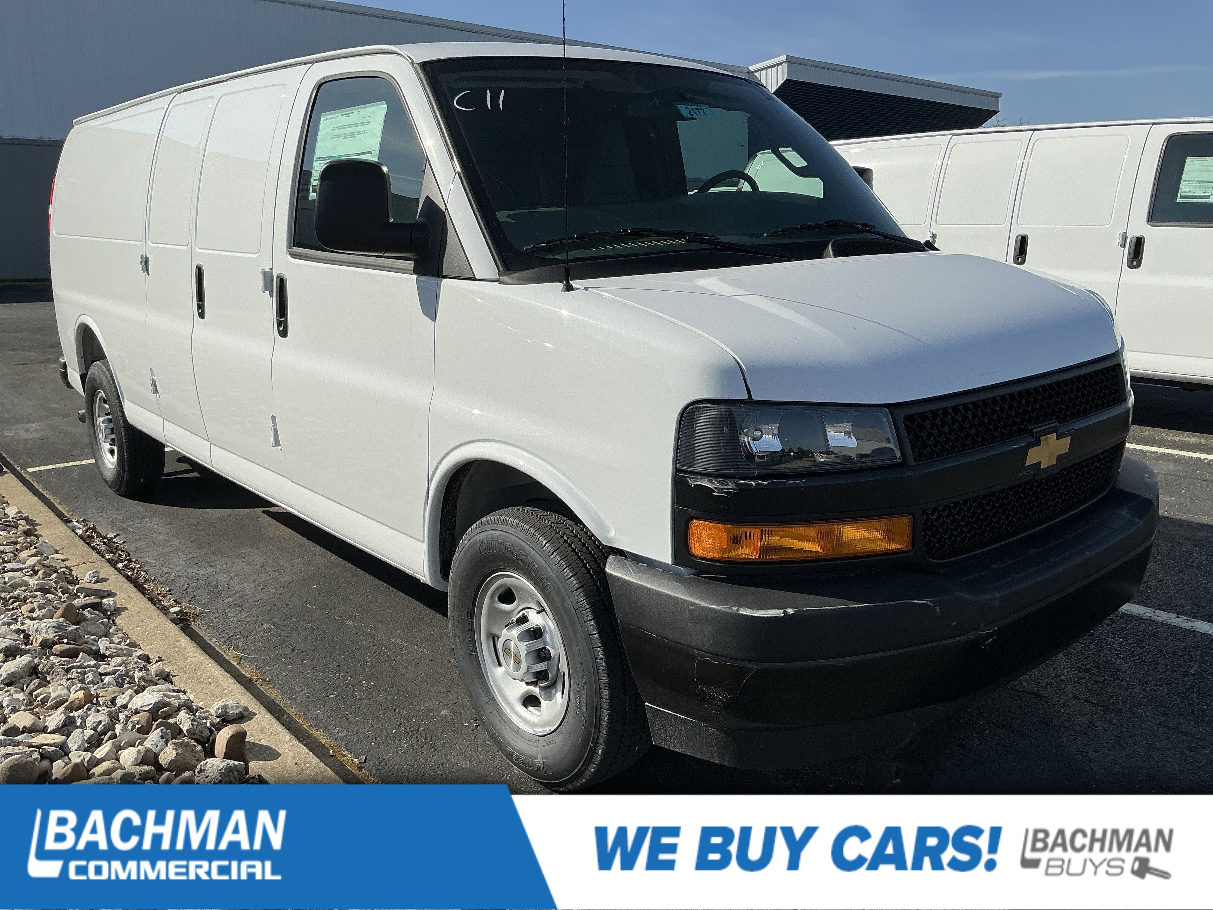 2026 Chevrolet Express 3500 Extended Work Van's photo