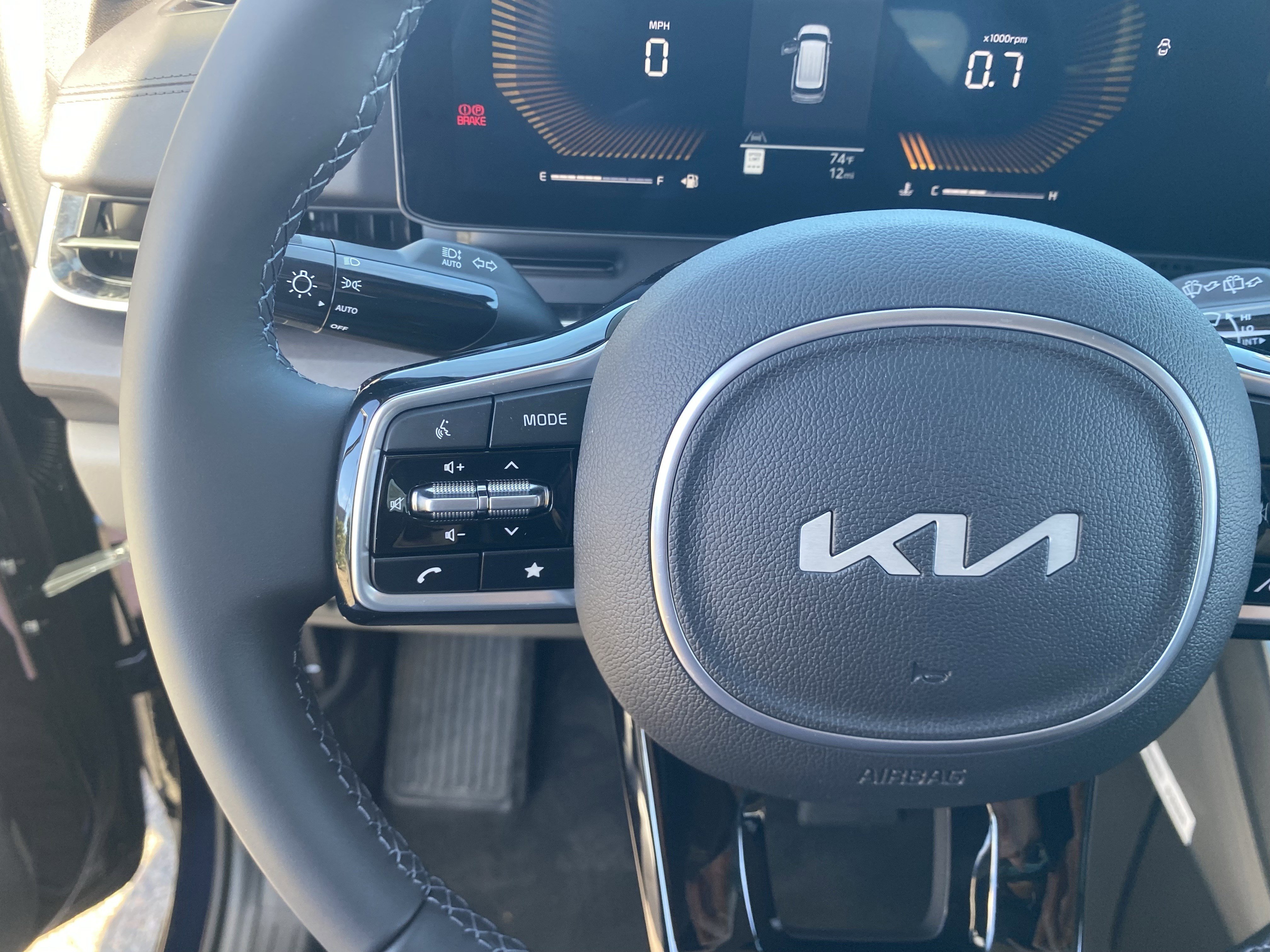 New 2026 Deep Chroma Blue Kia EX image 22