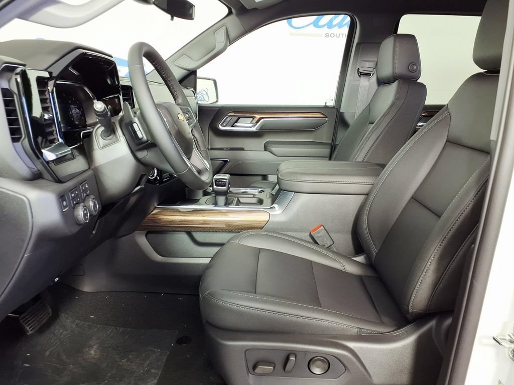 2026 Chevrolet Silverado 1500 LT - Photo 8