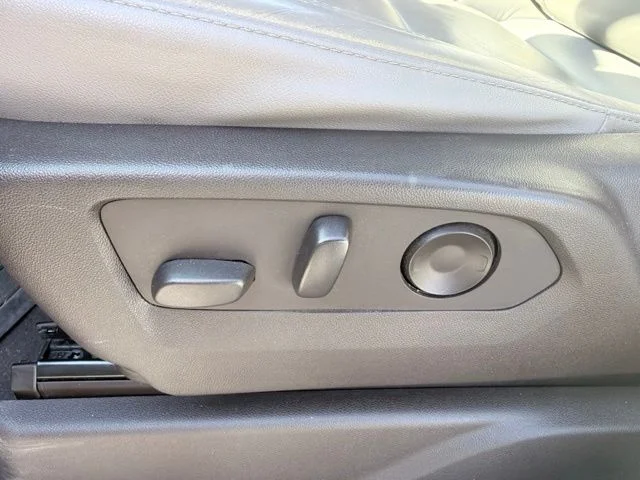 Used 2021 White Chevrolet LT image 16