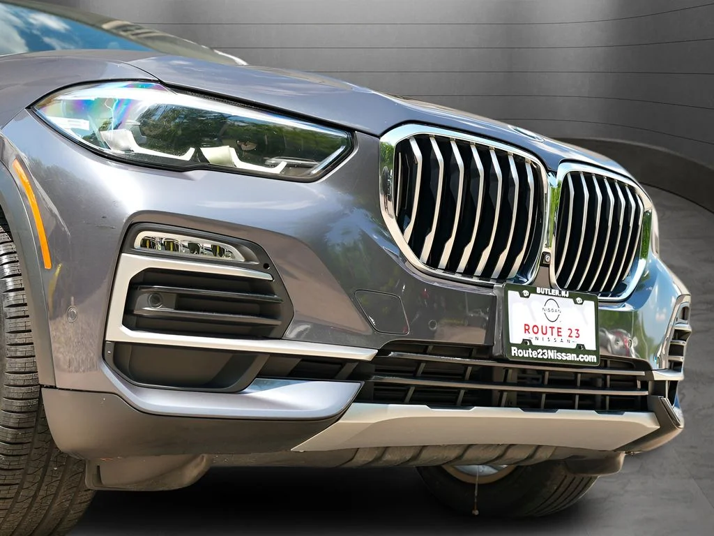 Used 2019 Gray BMW xDrive40i image 15