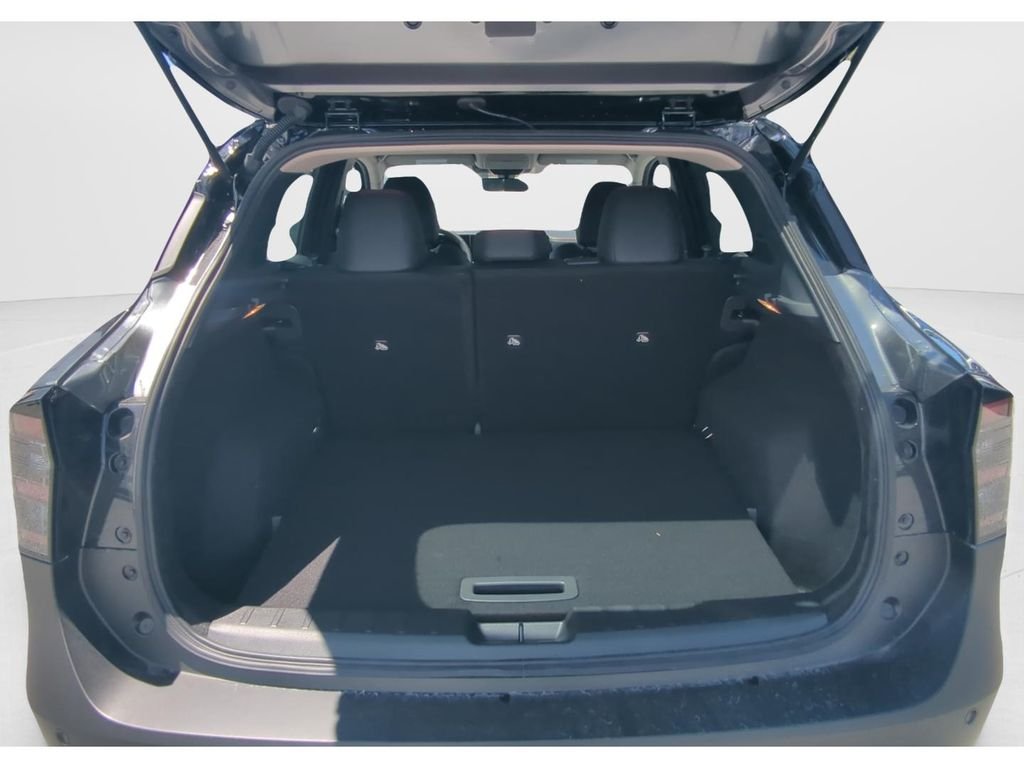 2026 Nissan KICKS SR - Photo 10
