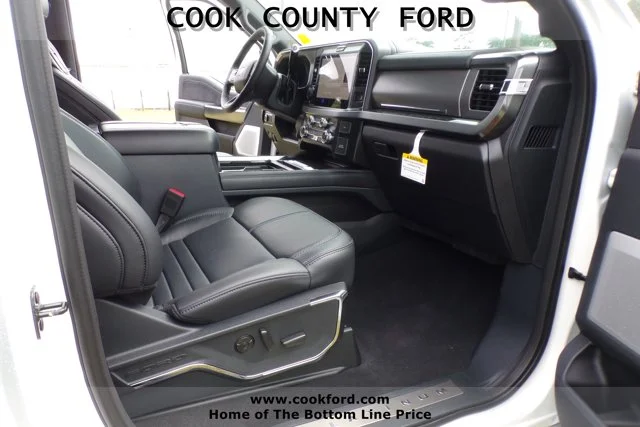 2025 Ford F-350 Super Duty Platinum - Photo 28
