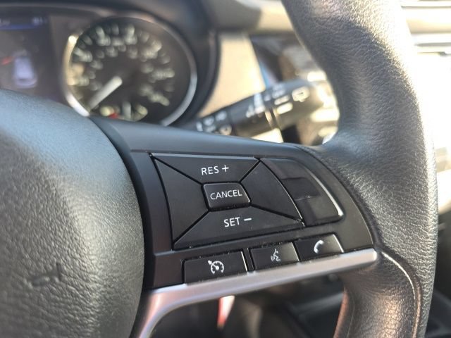 Used 2020 Brilliant Silver Metallic Nissan S image 19