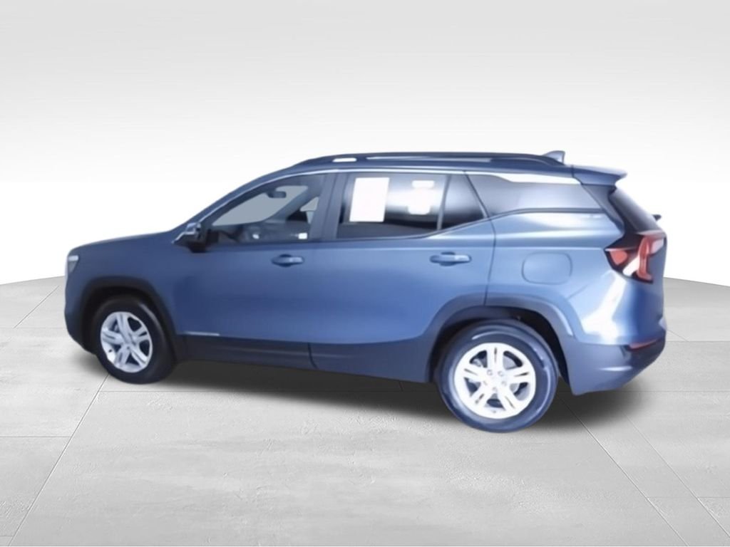 Used 2024 Blue GMC SLE image 6