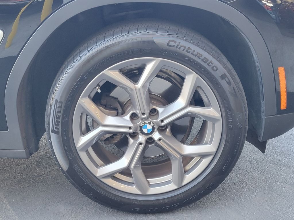 Used 2024 Jet Black BMW sDrive30i image 6